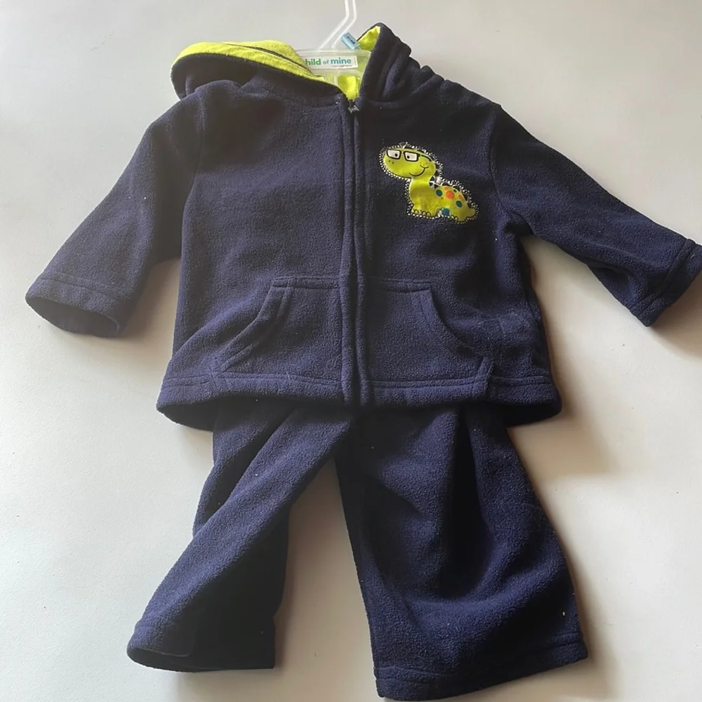 Dinosaur 3 to 6 month hoodie and sweatpants, navy blue and green